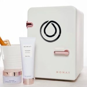 Monat Beauty Keeper Mini Fridge